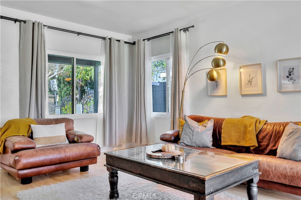 6514 Coldwater Canyon