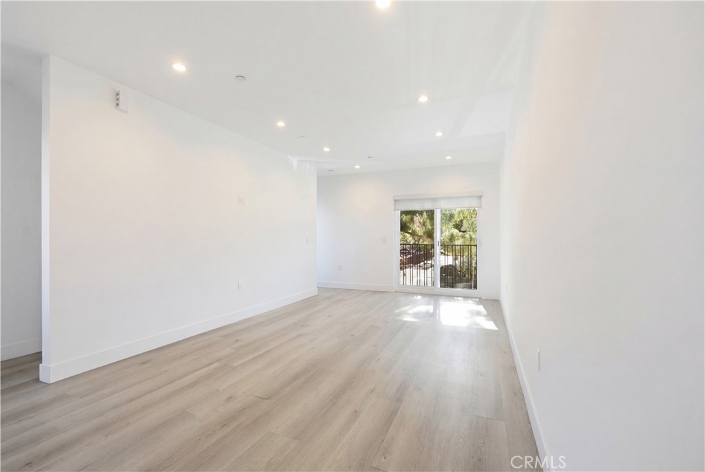 21721 Hart