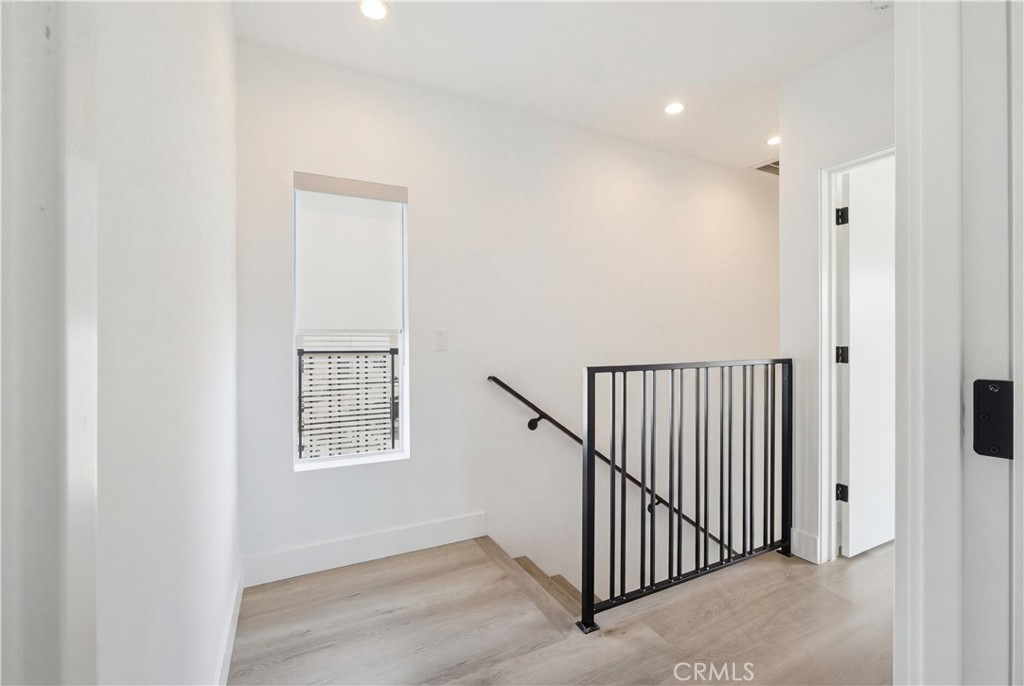 21721 Hart