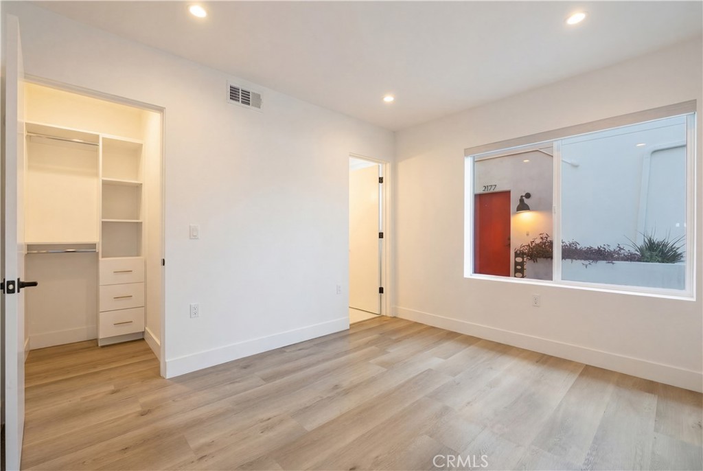 21721 Hart
