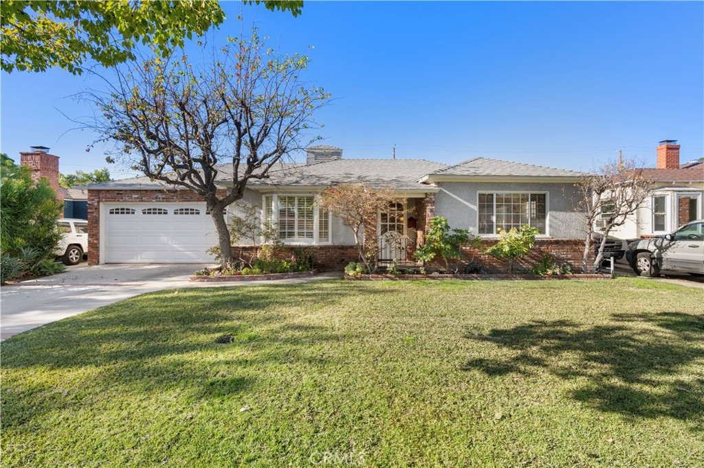 351 S Parish