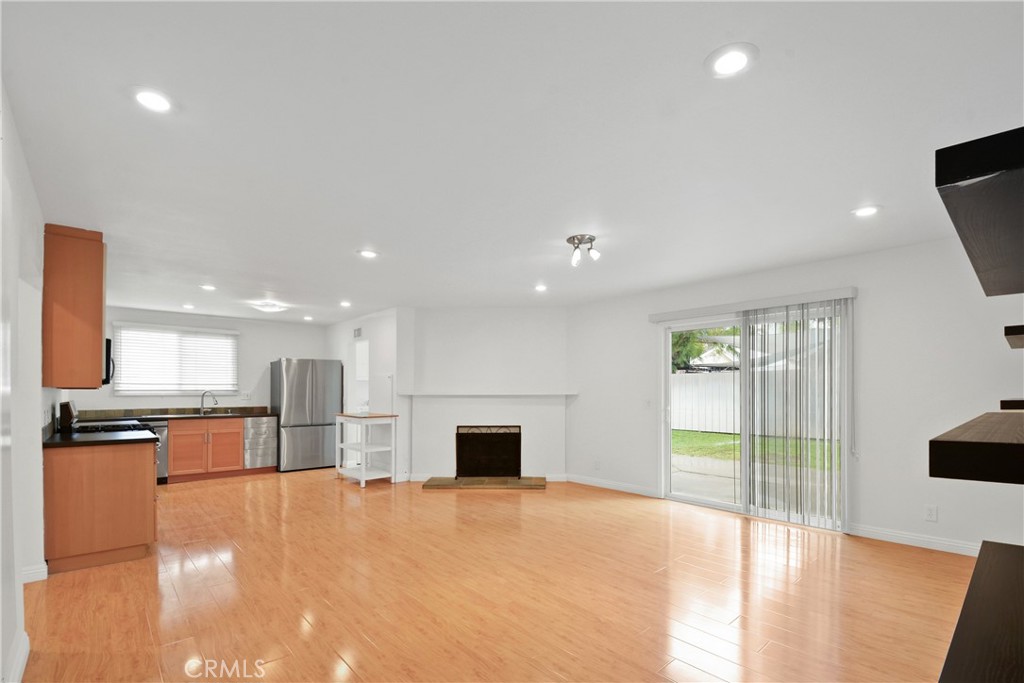 6149 Dalecrest