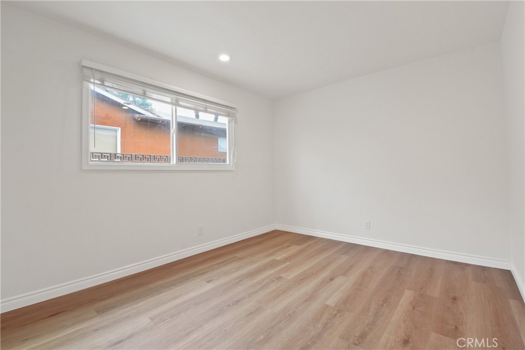 6149 Dalecrest
