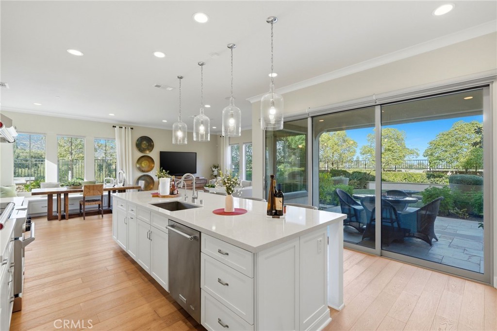 8304 Mariposa Court