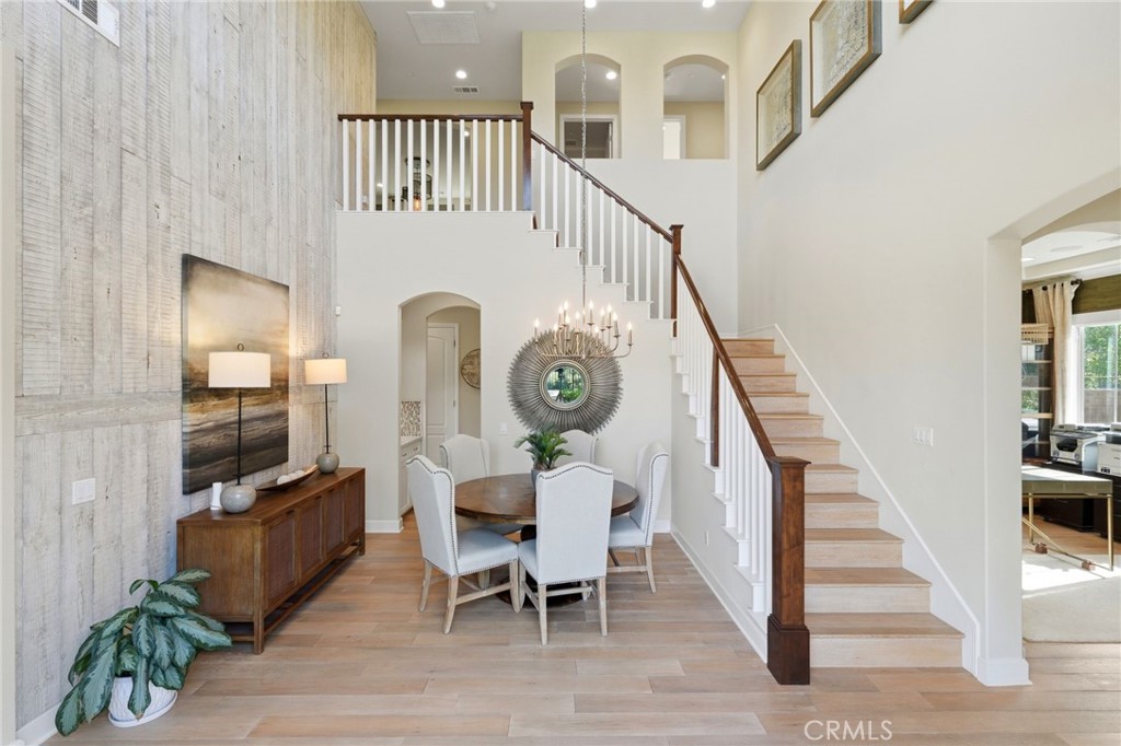 8304 Mariposa Court