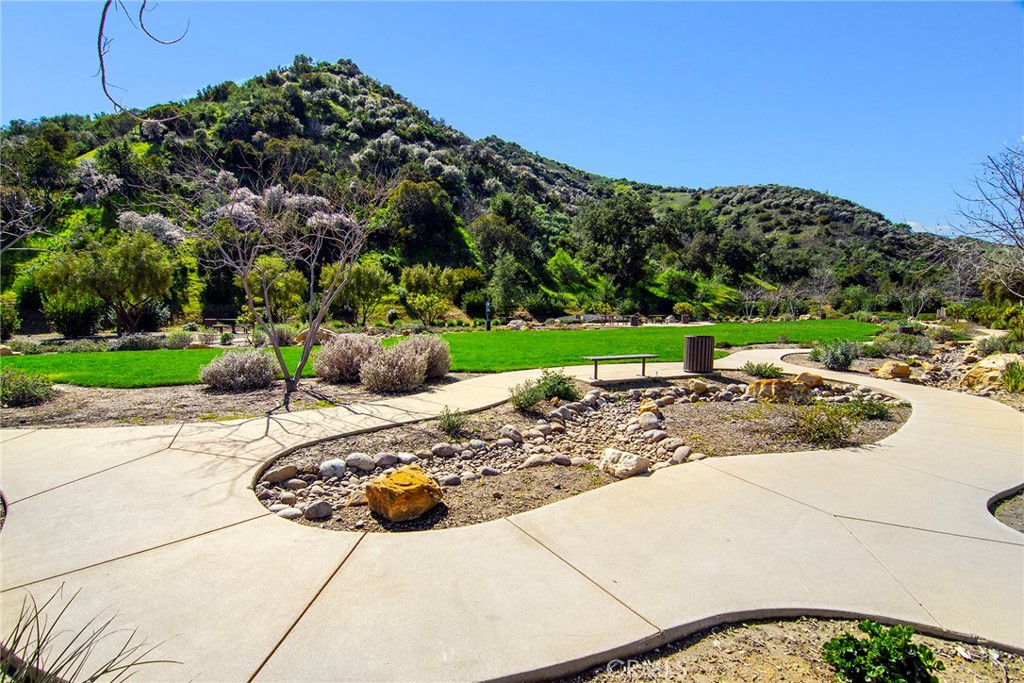 8304 Mariposa Court