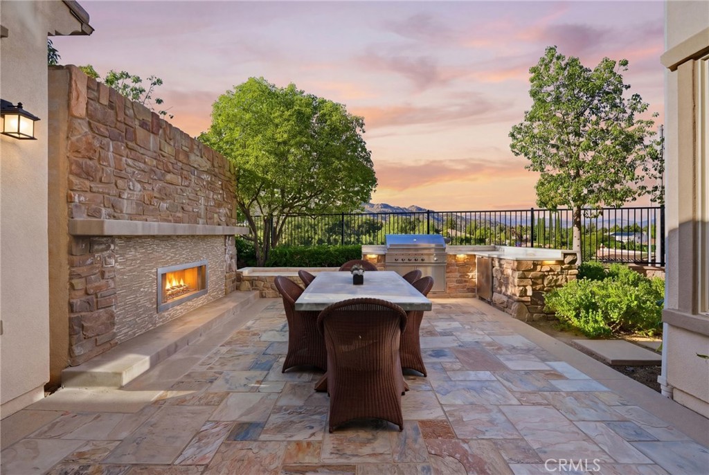 8304 Mariposa Court