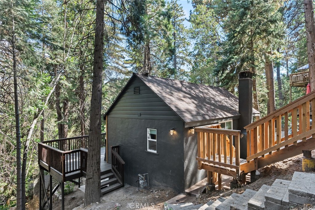 829 Sierra Vista Drive