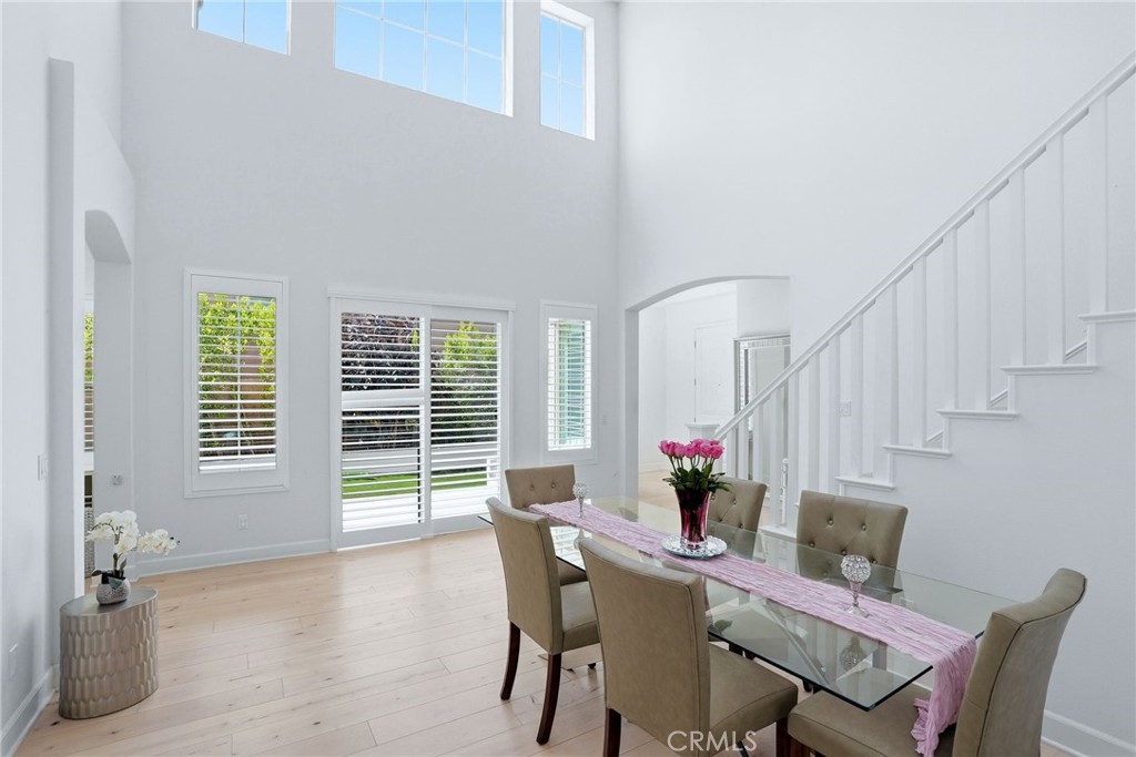 24364 W Clear Creek