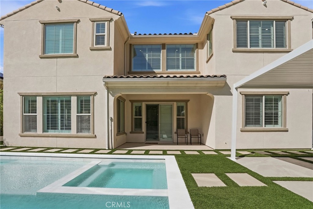 24364 W Clear Creek