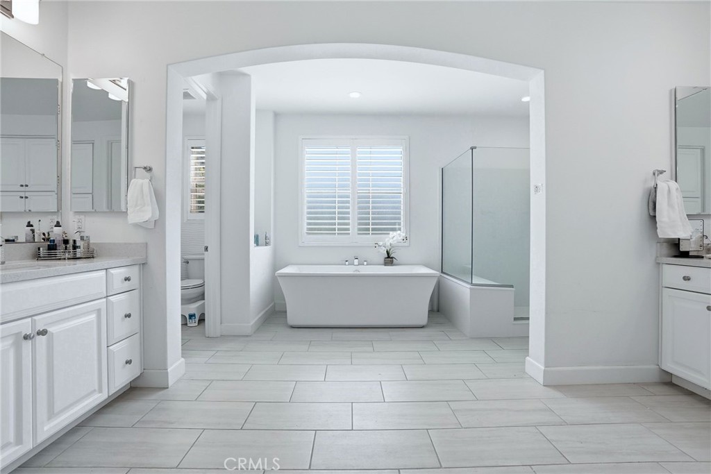24364 W Clear Creek