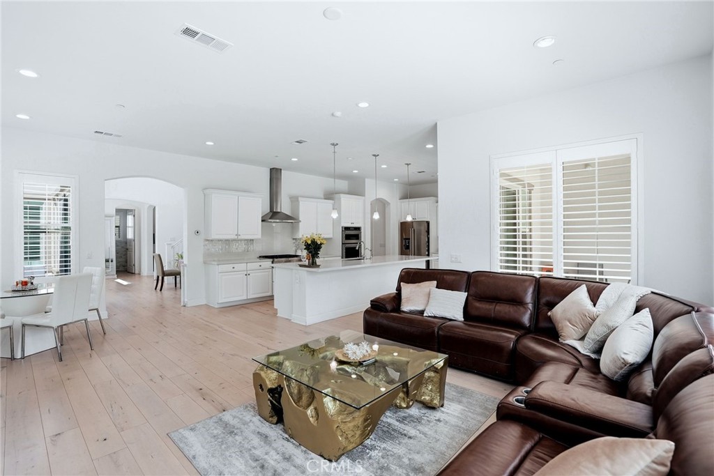 24364 W Clear Creek