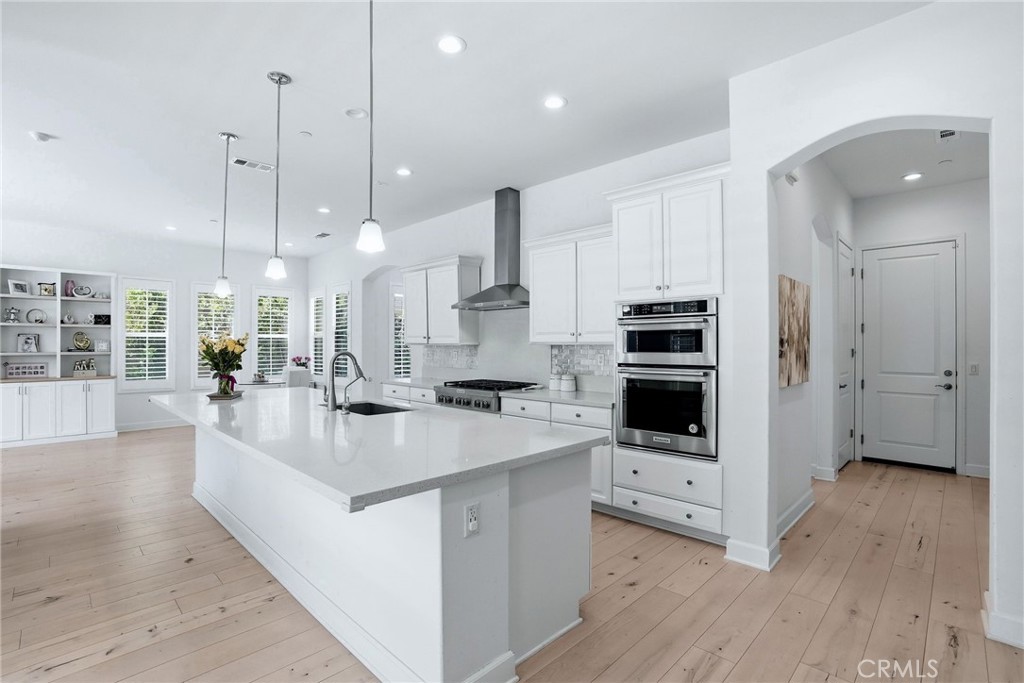 24364 W Clear Creek