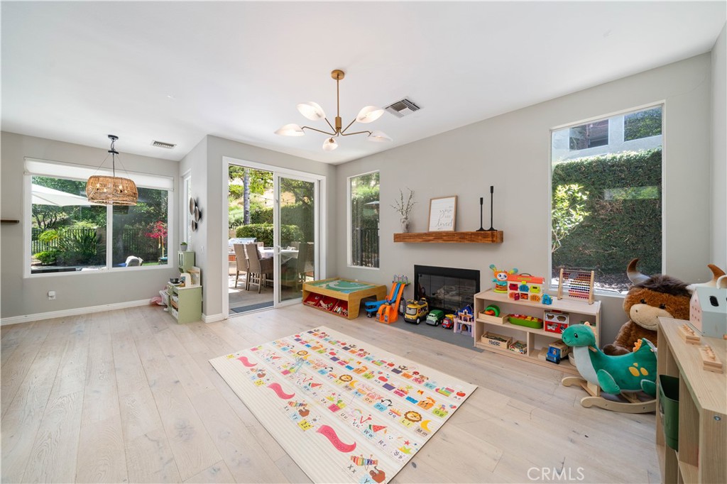 5371 Carmento Drive