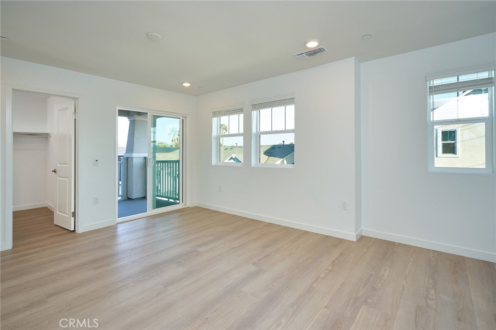 2448 Haley Point Drive 105