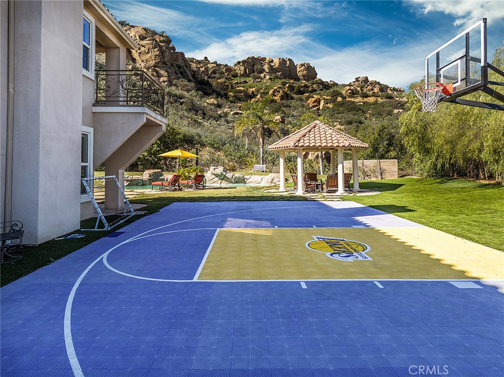 11725 Cochise Place