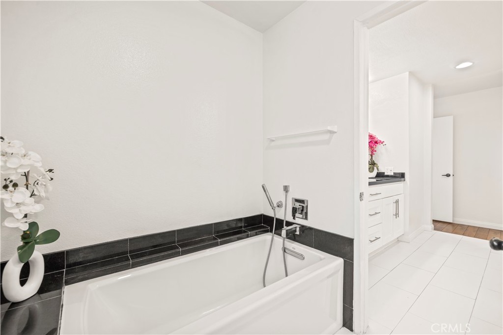 18150 Andrea Circle S 1