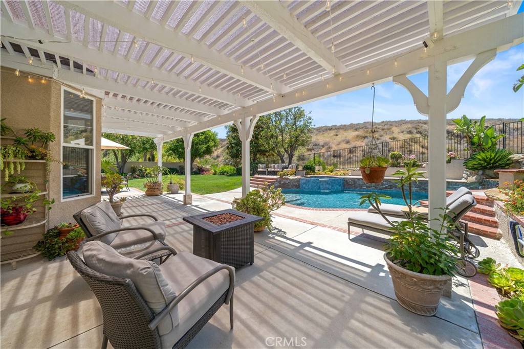 5919 County Oak Road