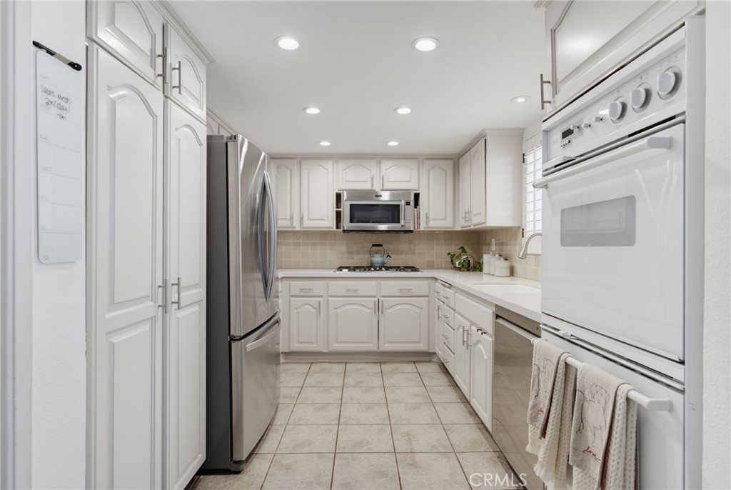 21901 Burbank