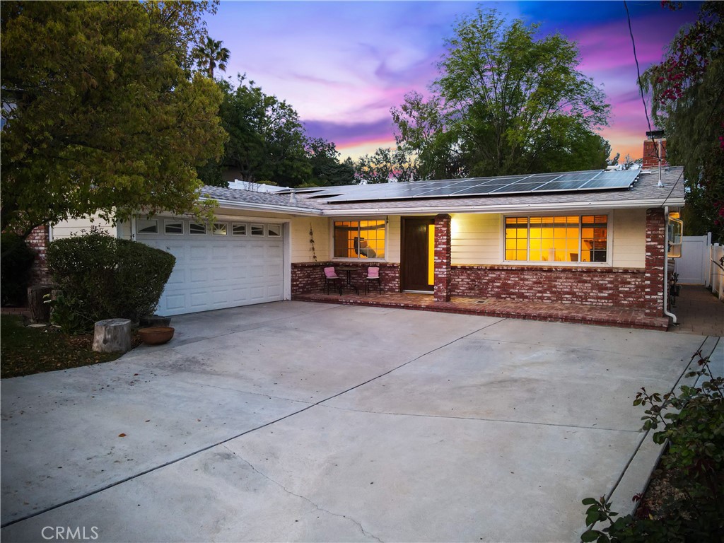 7044 Scarborough Peak Drive