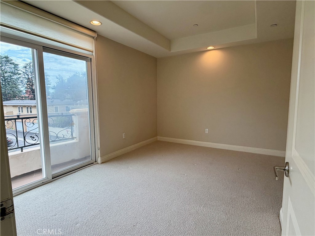 11323 Huston 1