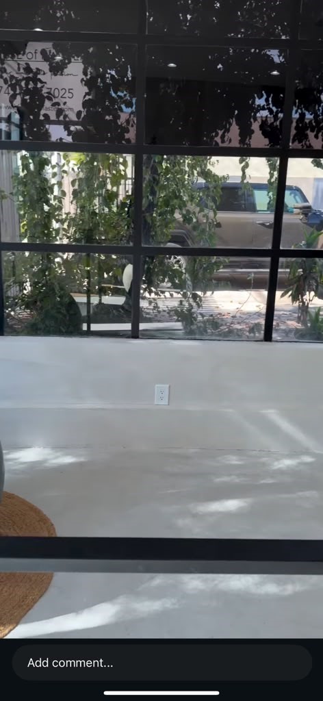 10835 Magnolia