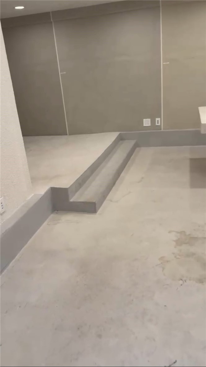 10835 Magnolia