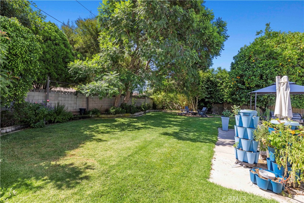 1520 Rugby Cir