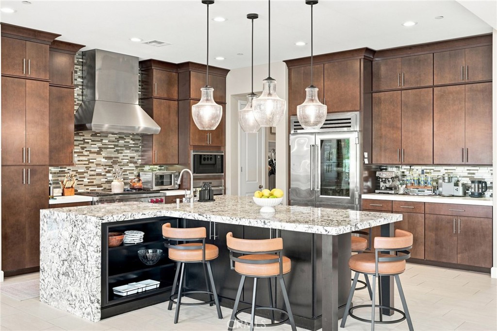 24357 W Clear Creek