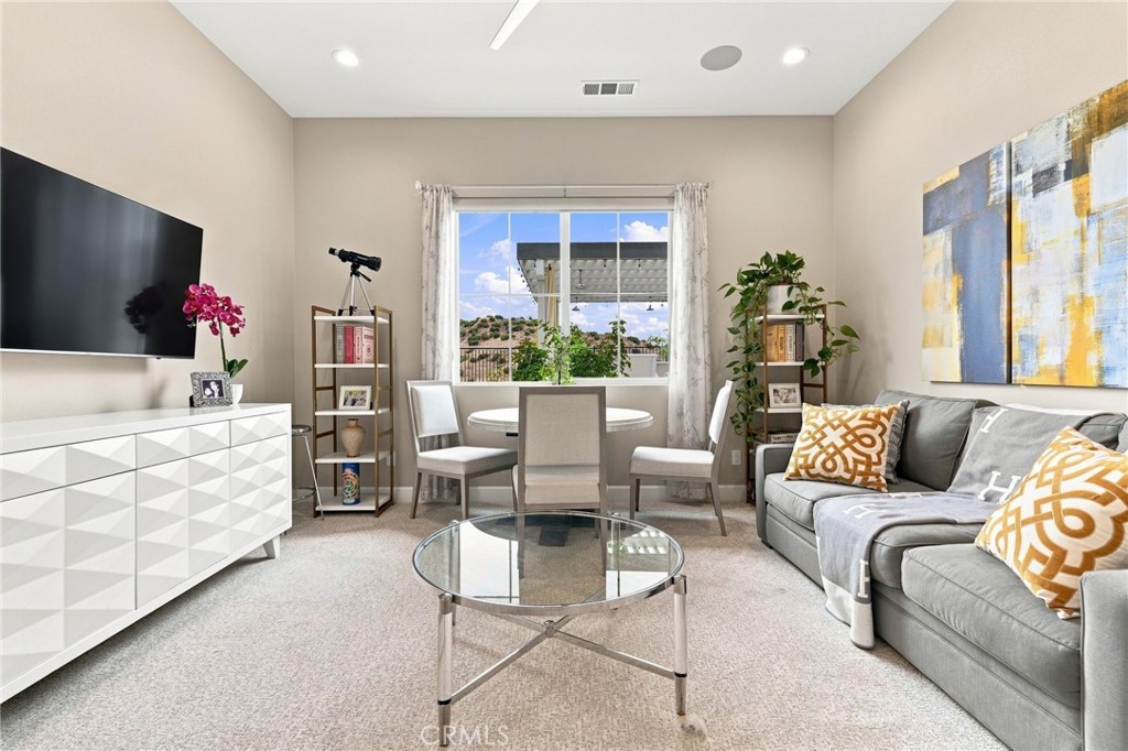 24357 W Clear Creek