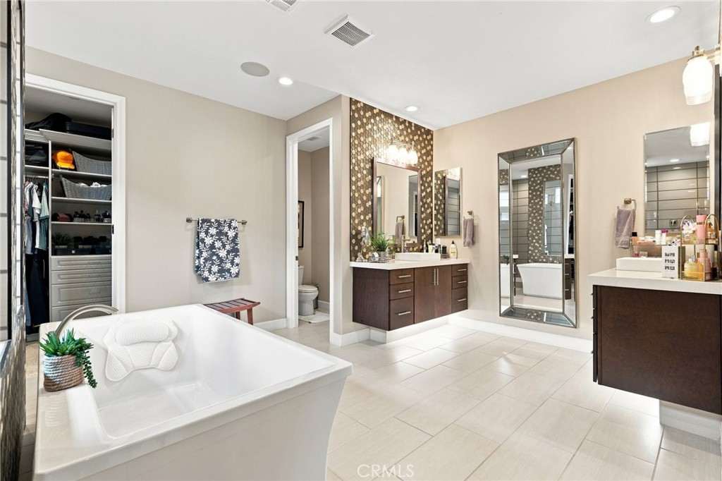 24357 W Clear Creek