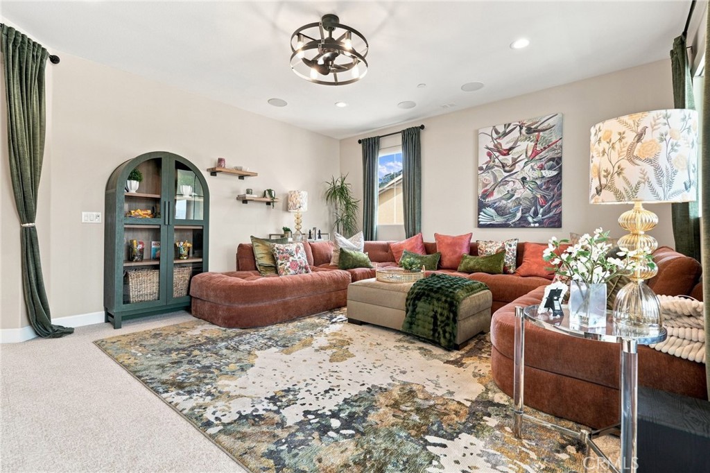 24357 W Clear Creek