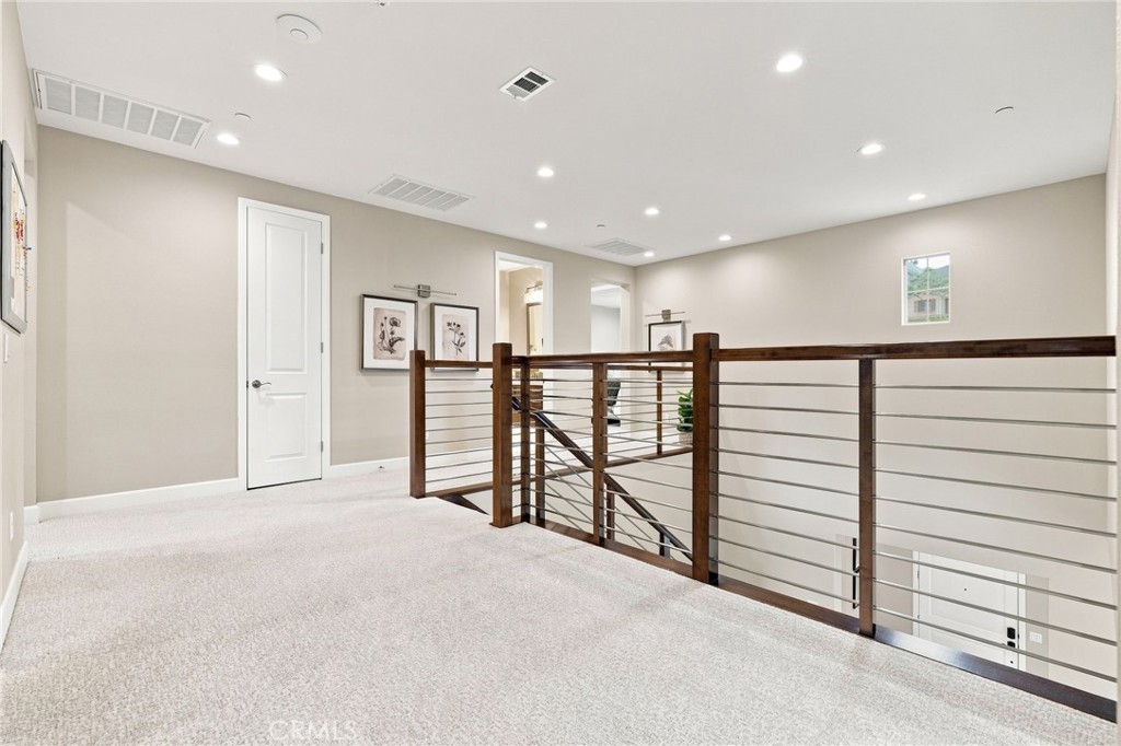 24357 W Clear Creek