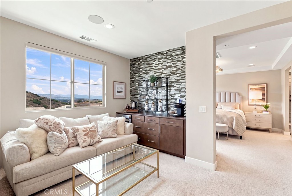 24357 W Clear Creek