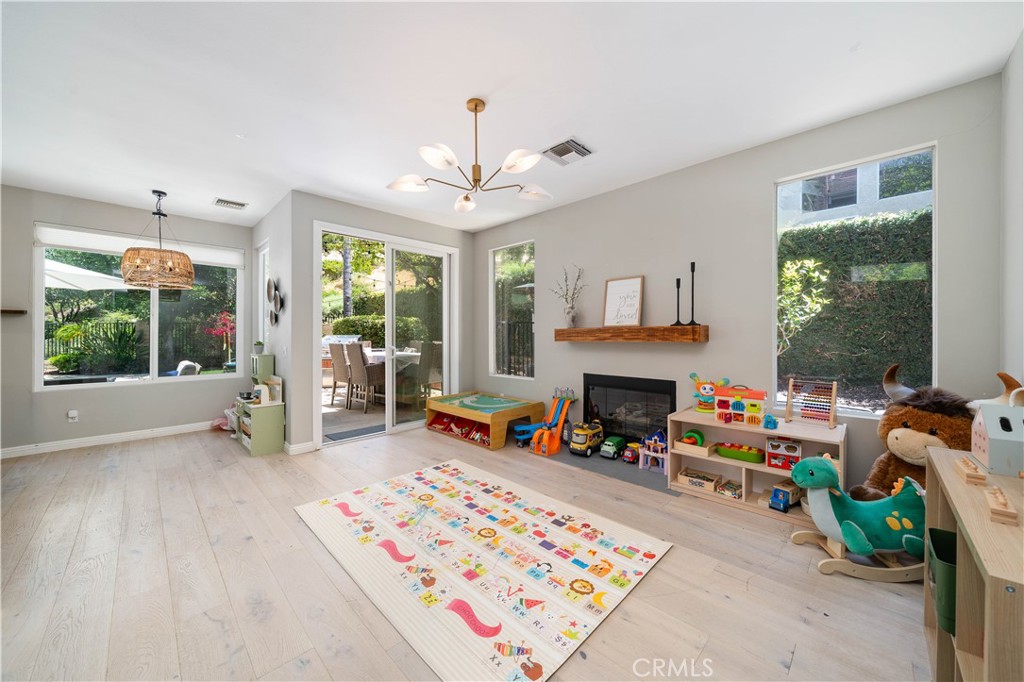 5371 Carmento Drive