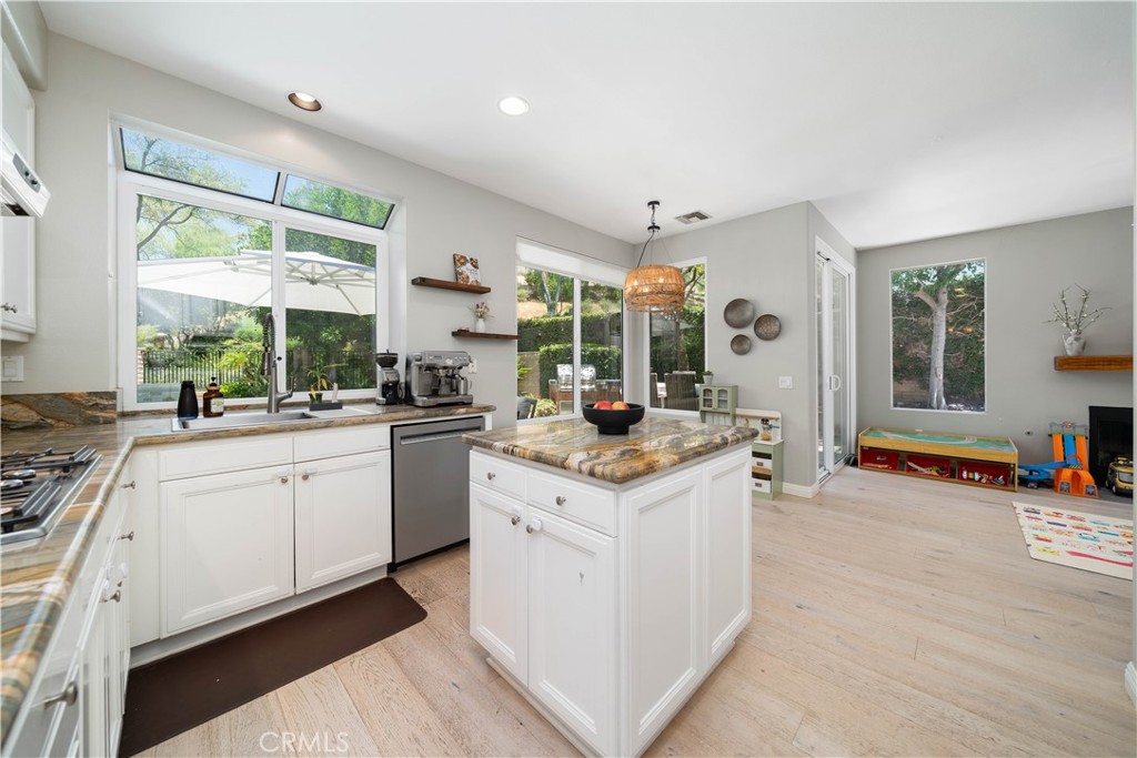 5371 Carmento Drive