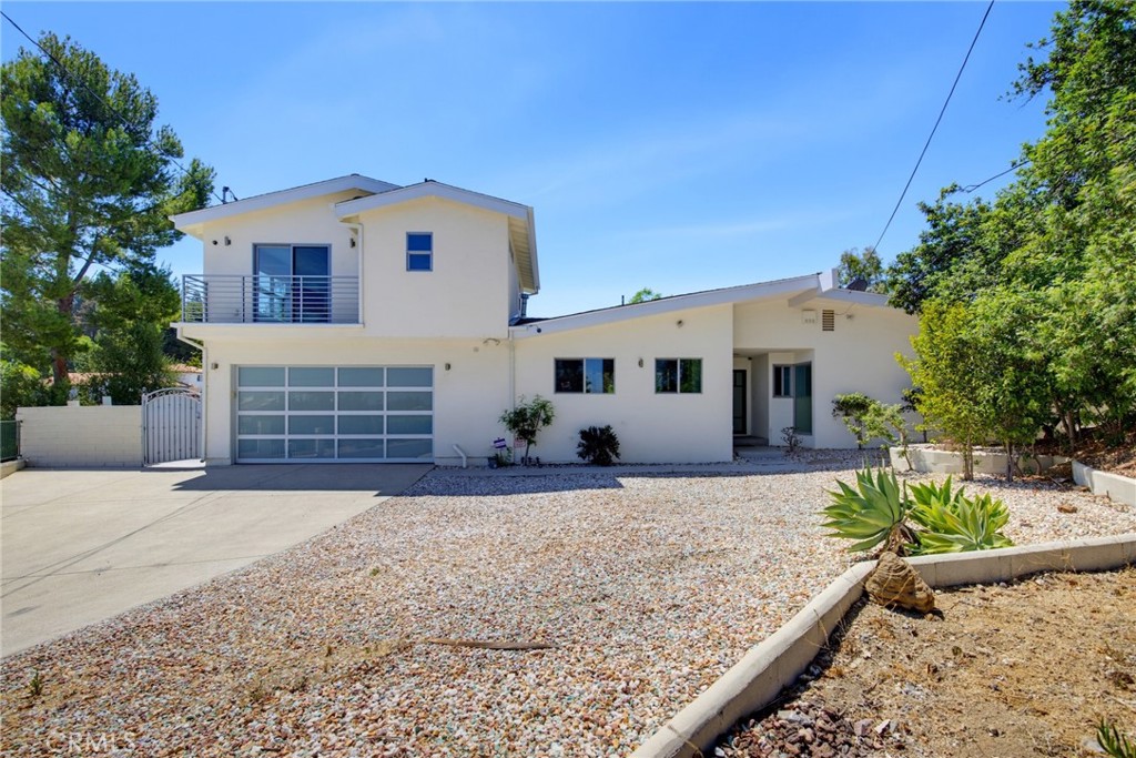 4715 Burgundy Road