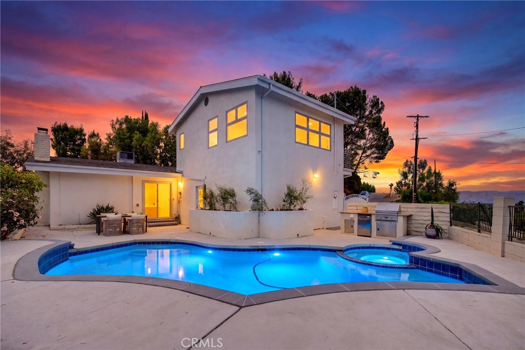 4715 Burgundy Road