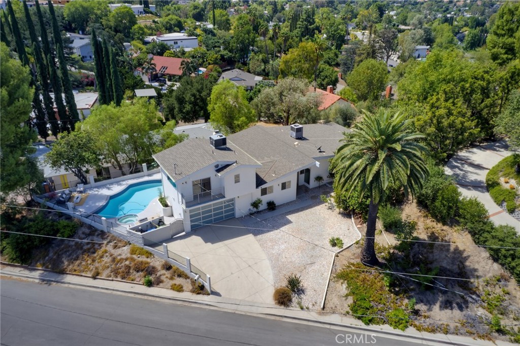 4715 Burgundy Road