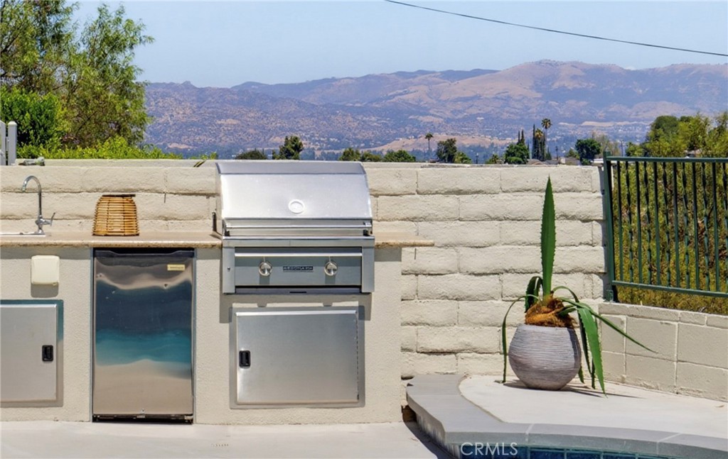 4715 Burgundy Road