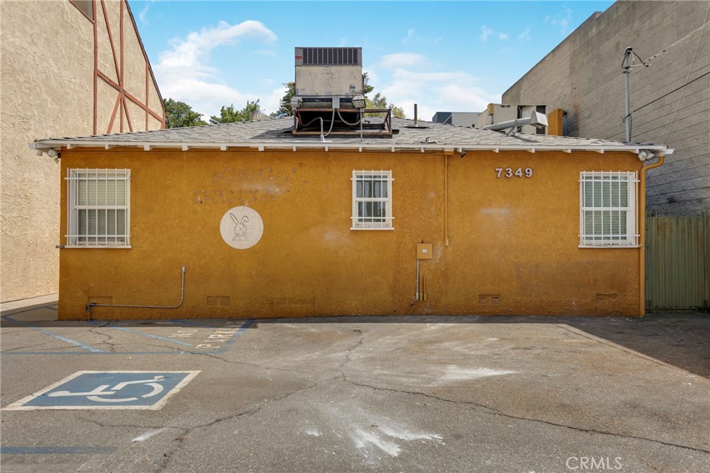 7349 Topanga Canyon