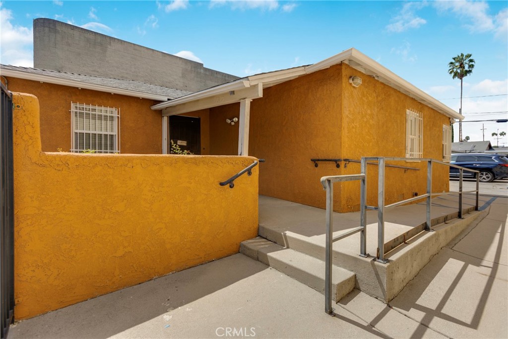7349 Topanga Canyon