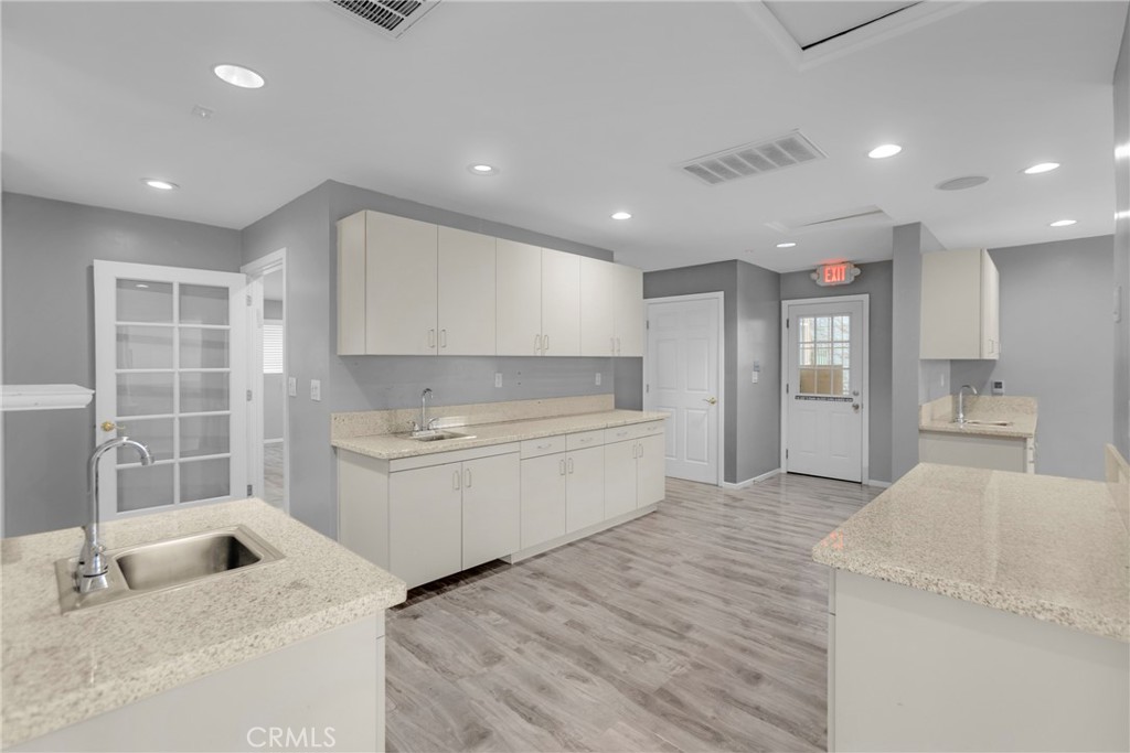 7349 Topanga Canyon