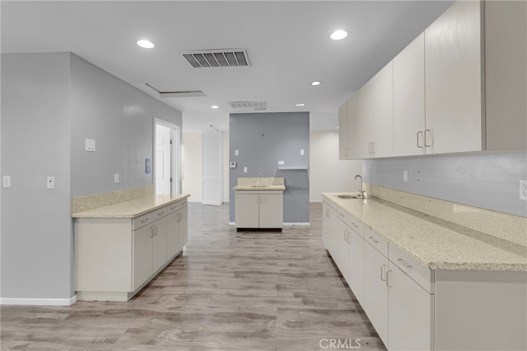 7349 Topanga Canyon