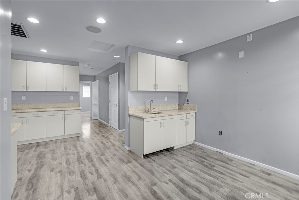 7349 Topanga Canyon