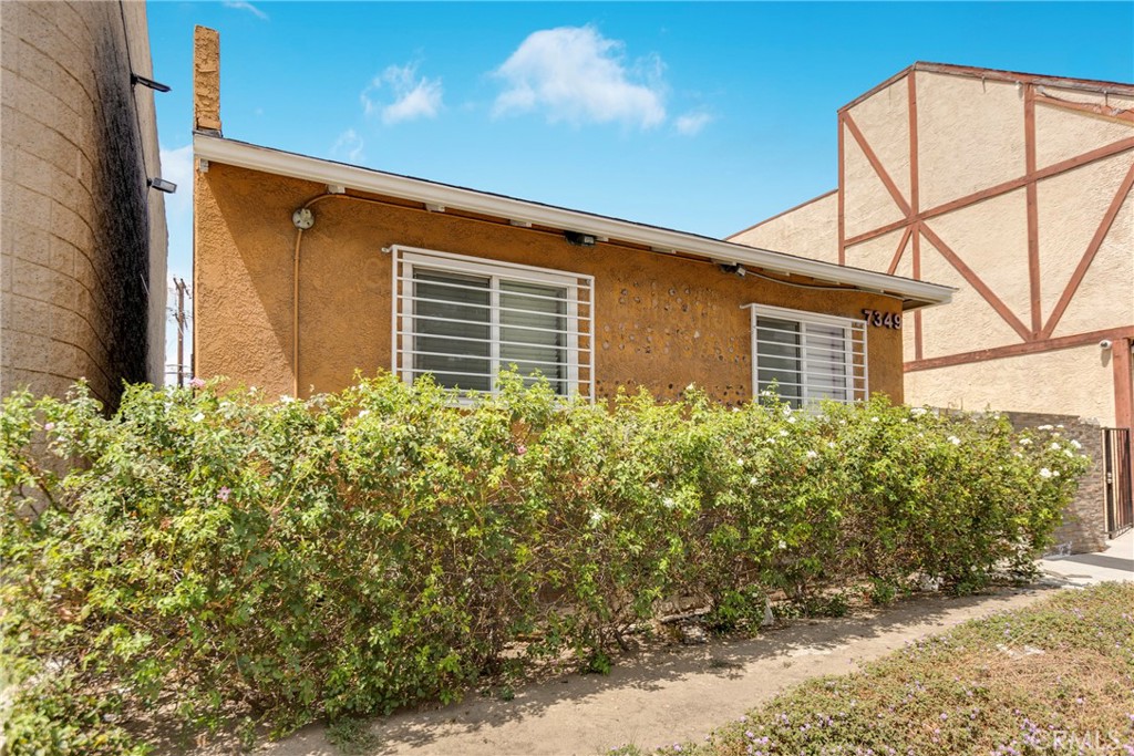 7349 Topanga Canyon