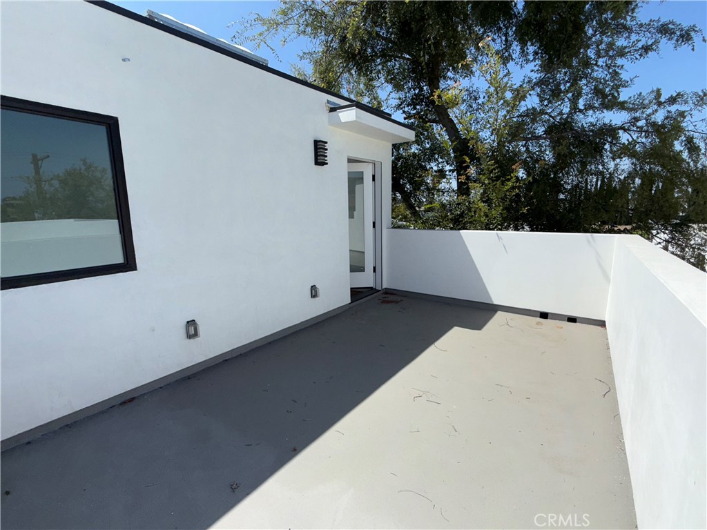 5042 Laurel Canyon Boulevard