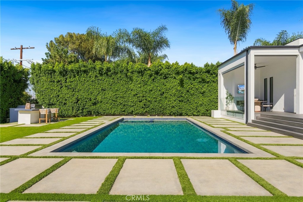 20141 Wells Drive