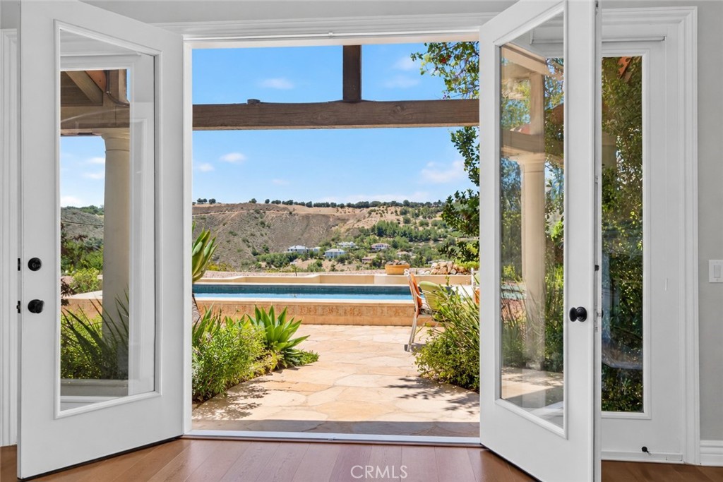 3315 Via Verde Court