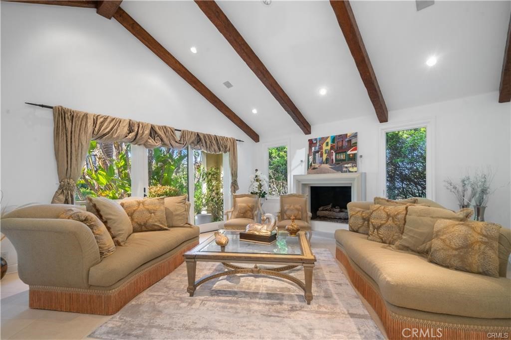 24142 Park Riviera